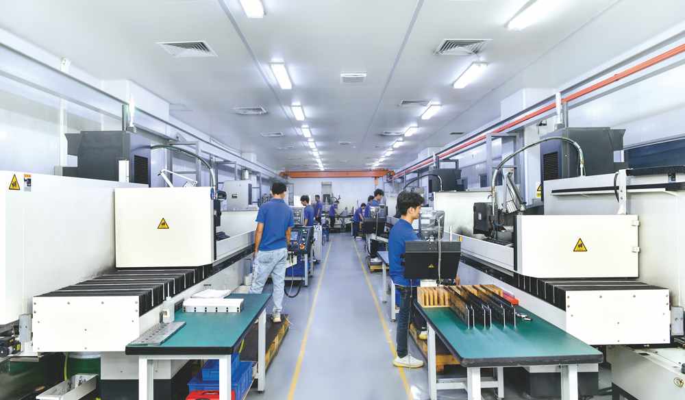  新年伊始東莞企業(yè)馬力全開趕訂單搶市場，企業(yè)家和市政協(xié)委員呼吁 高層次人才需求大 招聘難瓶頸待破解